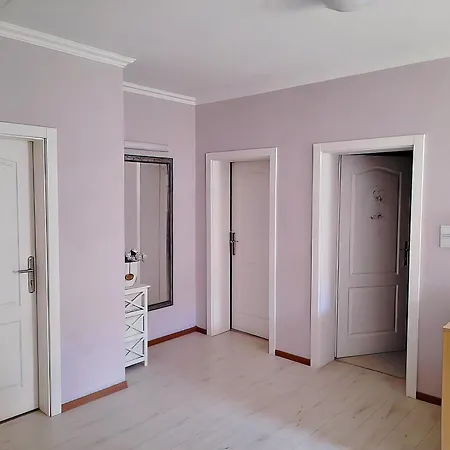 Villa Crown Loft Novi Sad *